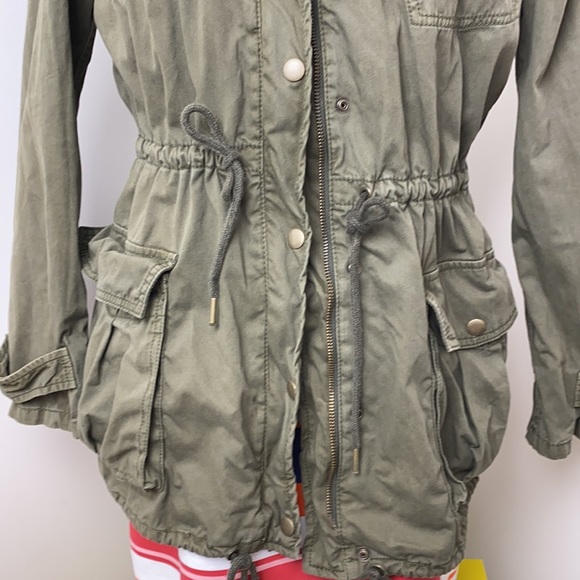 Aritzia Azure Skies Army Green Trooper Utility Hooded Fall Jacket Size S - Picture 6 of 16